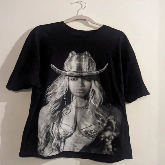 Beyoncé Renaissance Concert Tee - Picture 2 of 3
